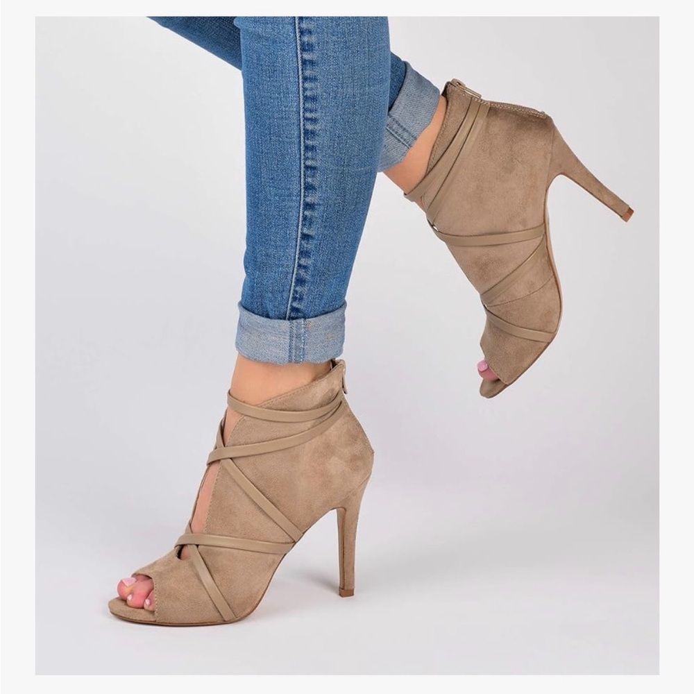 Journee Samara Back Heel Peep Toe